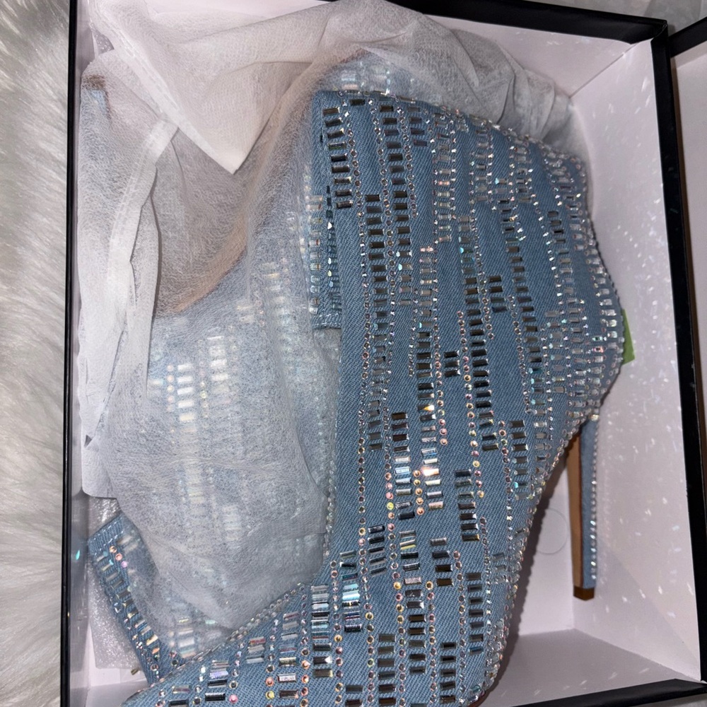 Elegant Blue Women's heels
